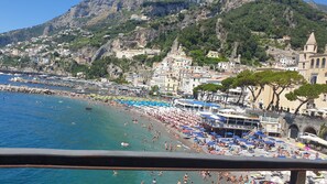 Beach nearby, sun-loungers