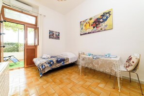 1 Schlafzimmer, Bügeleisen/Bügelbrett, kostenloses WLAN, Bettwäsche