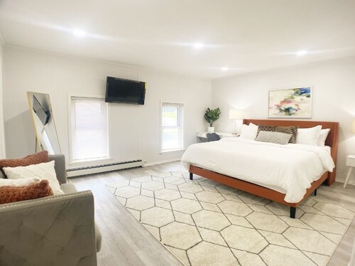 Modern King walk to Market Street