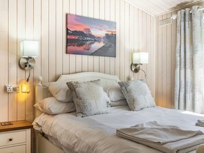 Double bedroom | Laurel Lodge, Derby - 3 bedroom accommodation in Derby (Derby)
