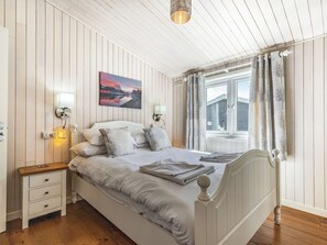 3 habitaciones, camas con efecto memoria, wifi gratis y ropa de cama
