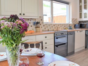 Dishwasher, freezer