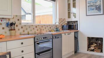 Lave-vaisselle, congélateur