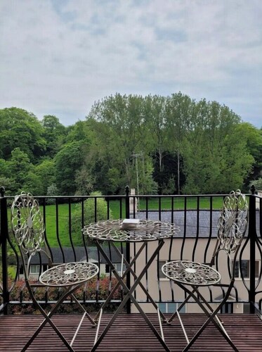 "NEW" Luxury Penthouse on Waterside Knaresborough