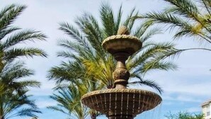 Outdoor pool - Spacious and Modern Townhome! Close to Attractions and Conventions Center! 3vc5014-10 (Orlando)