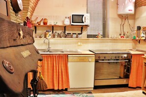 Ferienhaus | Schreibtisch, WLAN, Bettwäsche
