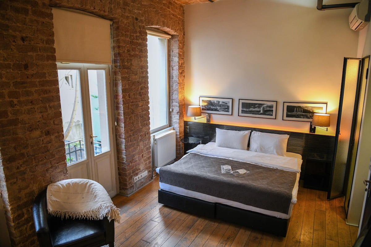 Quarto casal conforto, sacada | 1 quarto, frigobar, cofres nos quartos, individualmente decorados