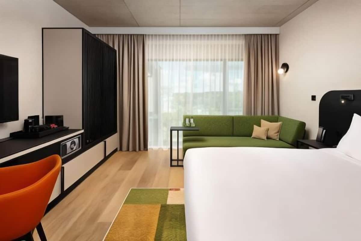 1 chambre, literie de qualité, couette en duvet