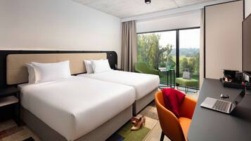 Premium bedding, down comforters, in-room safe, desk