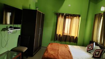 Rumah | 1 kamar tidur, setrika/meja setrika, Wi-Fi gratis, dan seprai linen
