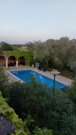 Outdoor pool - cottage with swimming pool very large park in Carcassonne classified 3 ears GITE DE FRANCE (MONTORGUEIL -CARCASSONNE)