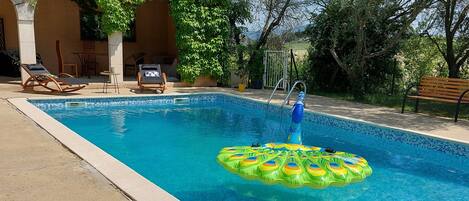 Piscine extérieure
