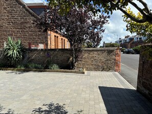 Cottage | Property grounds