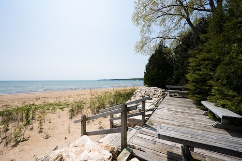 Snowy Sunrises & Fireplace Nights on Lake Michigan