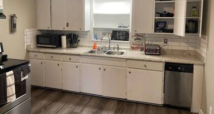 3 Bedroom Cozy Home Minutes from Tims Ford Lake