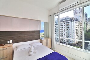 Executive-Apartment | 1 Schlafzimmer, Reisekinderbett, kostenloses WLAN, Bettwäsche