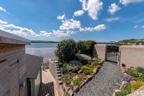 Property grounds - 3 bedroom accommodation in Milford Haven (Milford Haven)