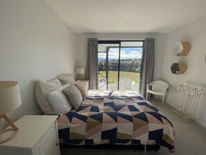4 makuuhuonetta, ilmainen Wi-Fi, vuodevaatteet