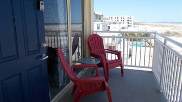 Condo (WC427 East Miami Avenue, Unit 401) | Exterior