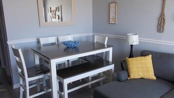 Condo (WC427 East Miami Avenue, Unit 401) | Exterior