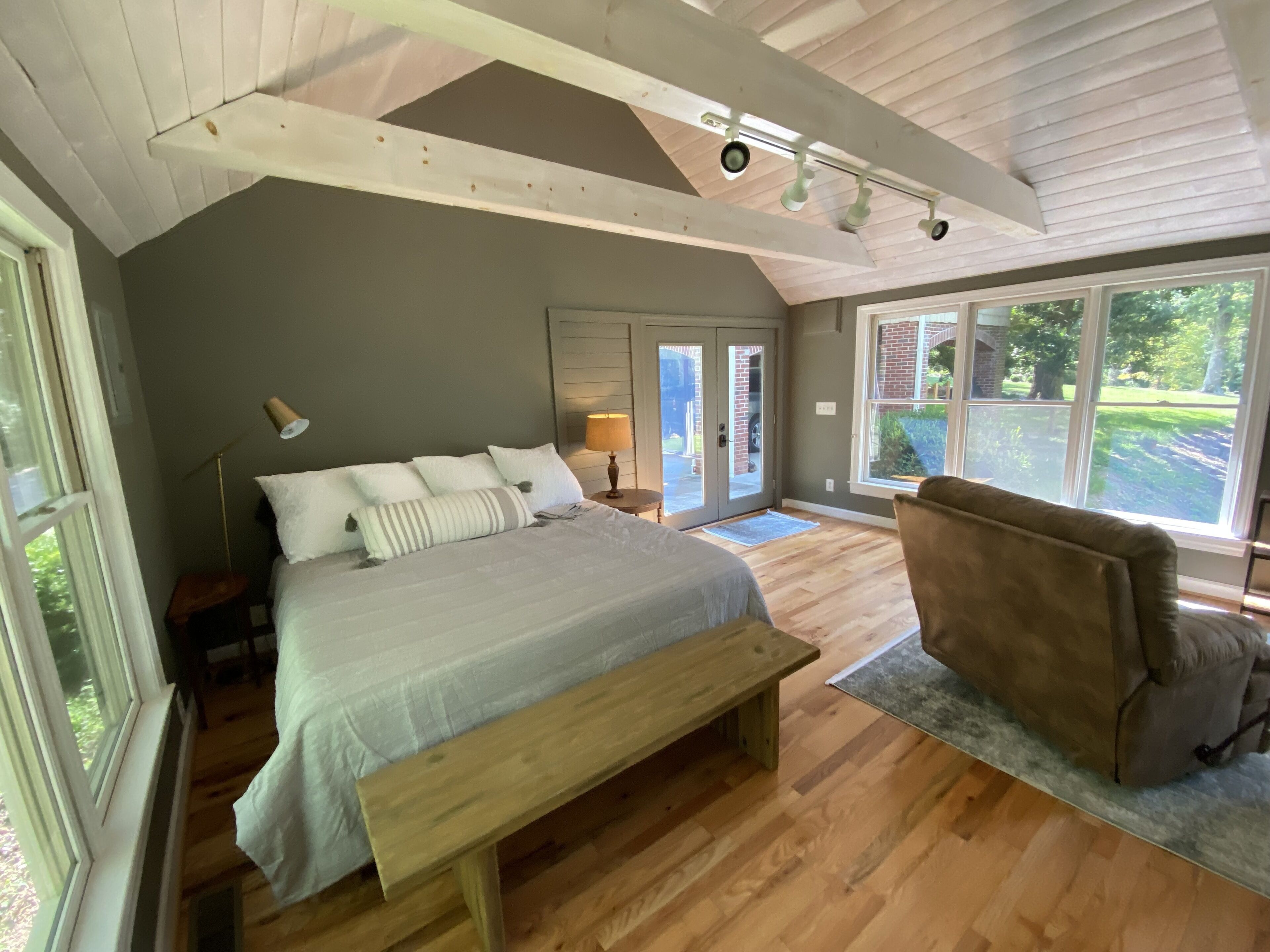 1 Schlafzimmer, Schreibtisch, Bügeleisen/Bügelbrett, kostenloses WLAN