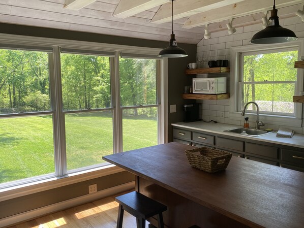 Fridge, microwave, coffee/tea maker, toaster