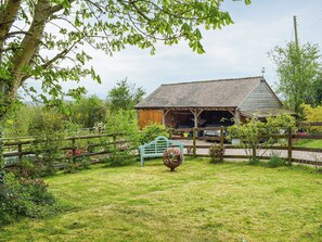 Property grounds - 1 bedroom accommodation in Richards Castle, near Ludlow (Richards Castle, near Ludlow)