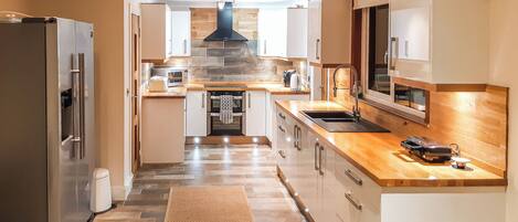 Dishwasher, highchair