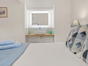 5 habitaciones, wifi gratis y ropa de cama 