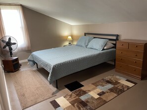 4 quartos, Wi-Fi de cortesia, roupa de cama