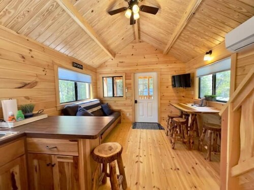 Cozy Coastal Cabin #3