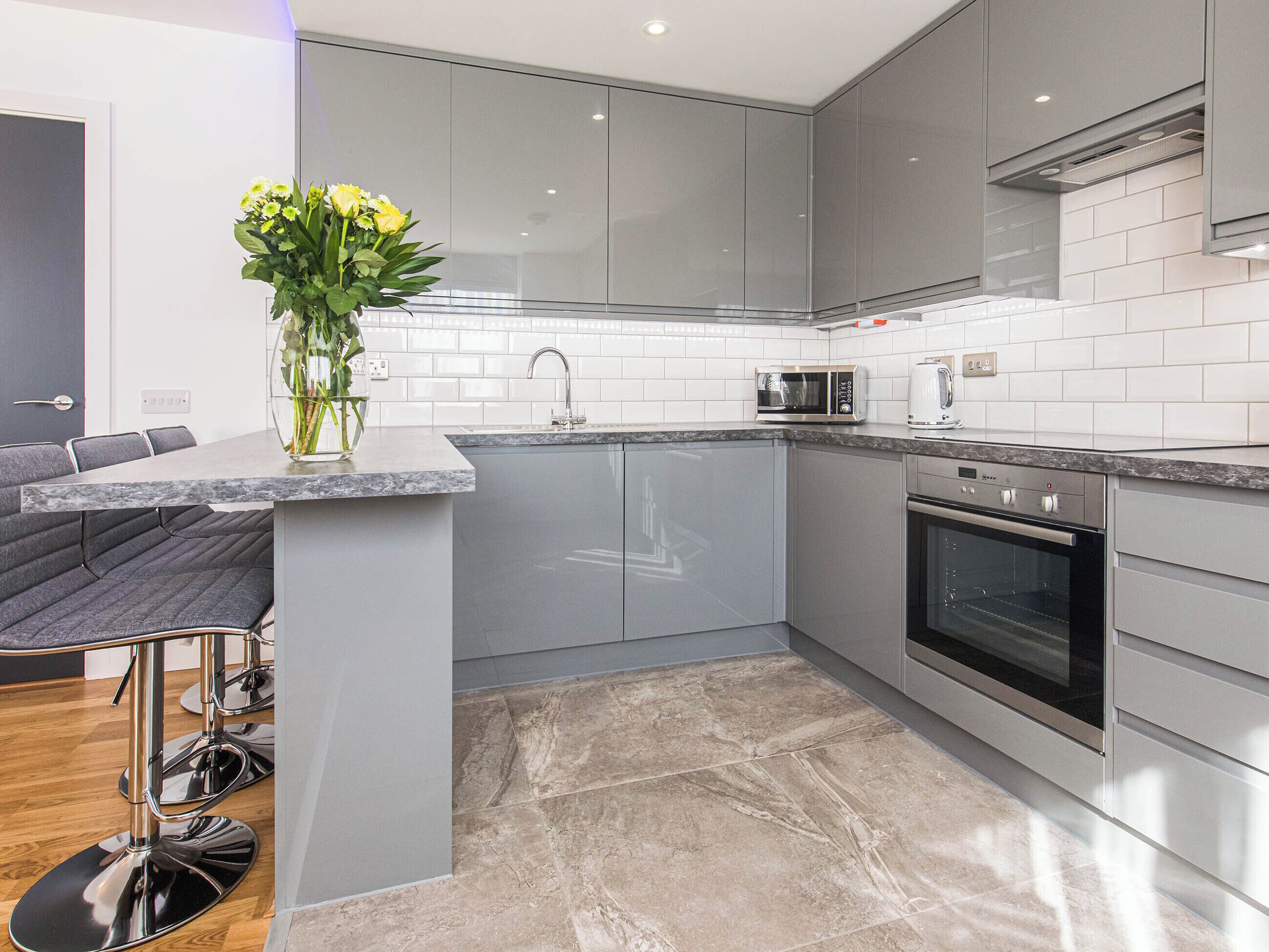 High chair, cookware/dishes/utensils