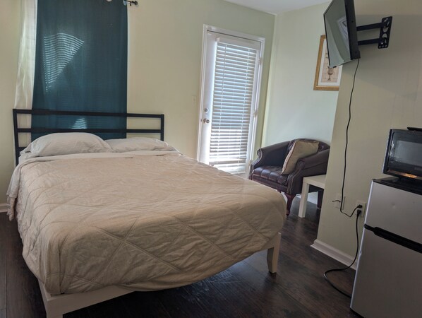 1 chambre, fer et planche à repasser, Wi-Fi, draps fournis