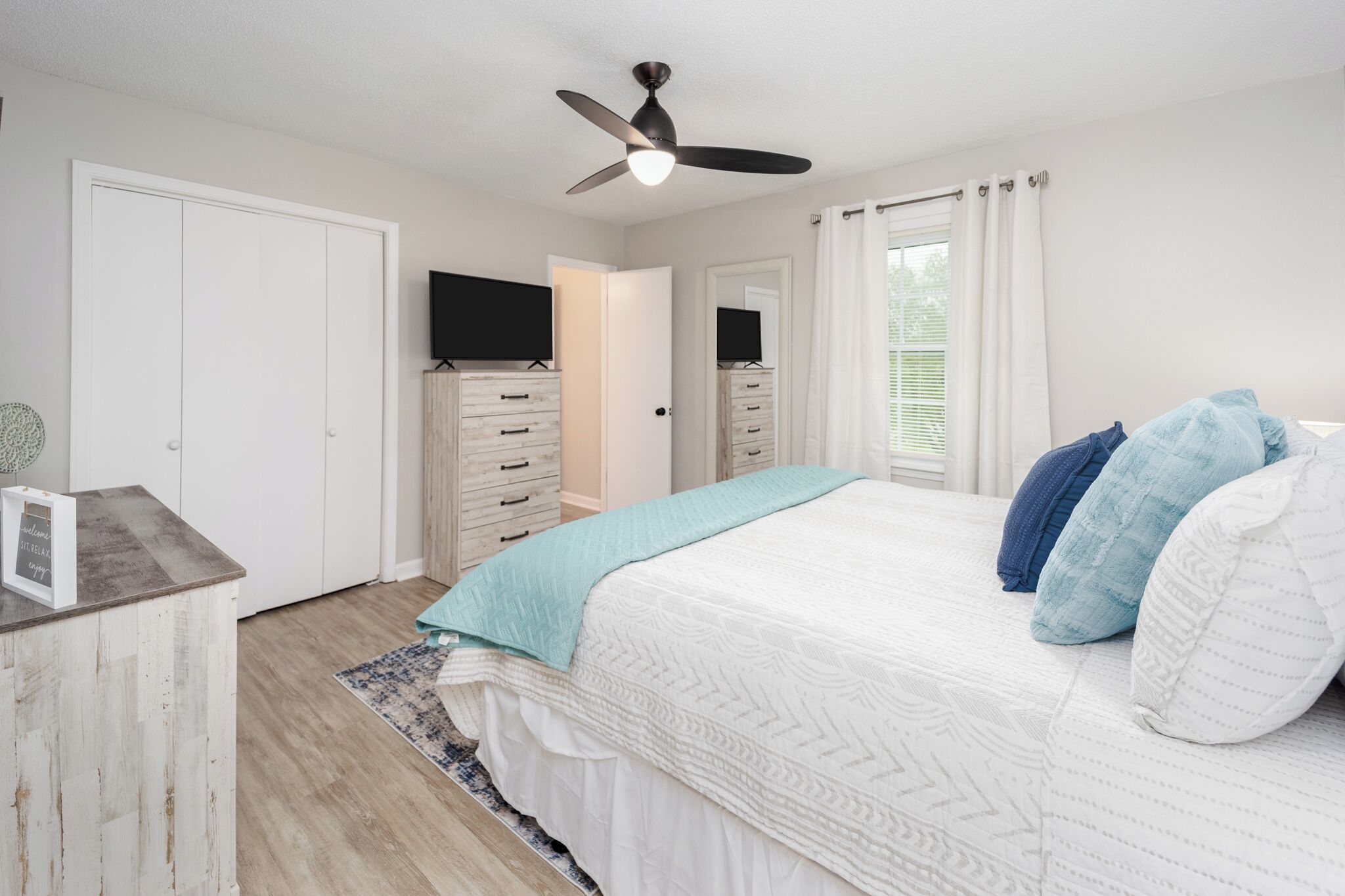 4 bedrooms, iron/ironing board, travel cot, WiFi