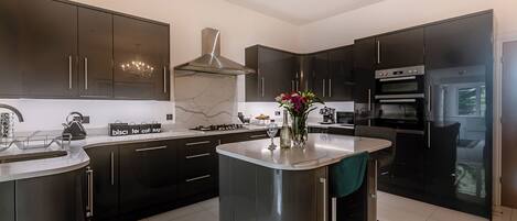 Dishwasher, freezer