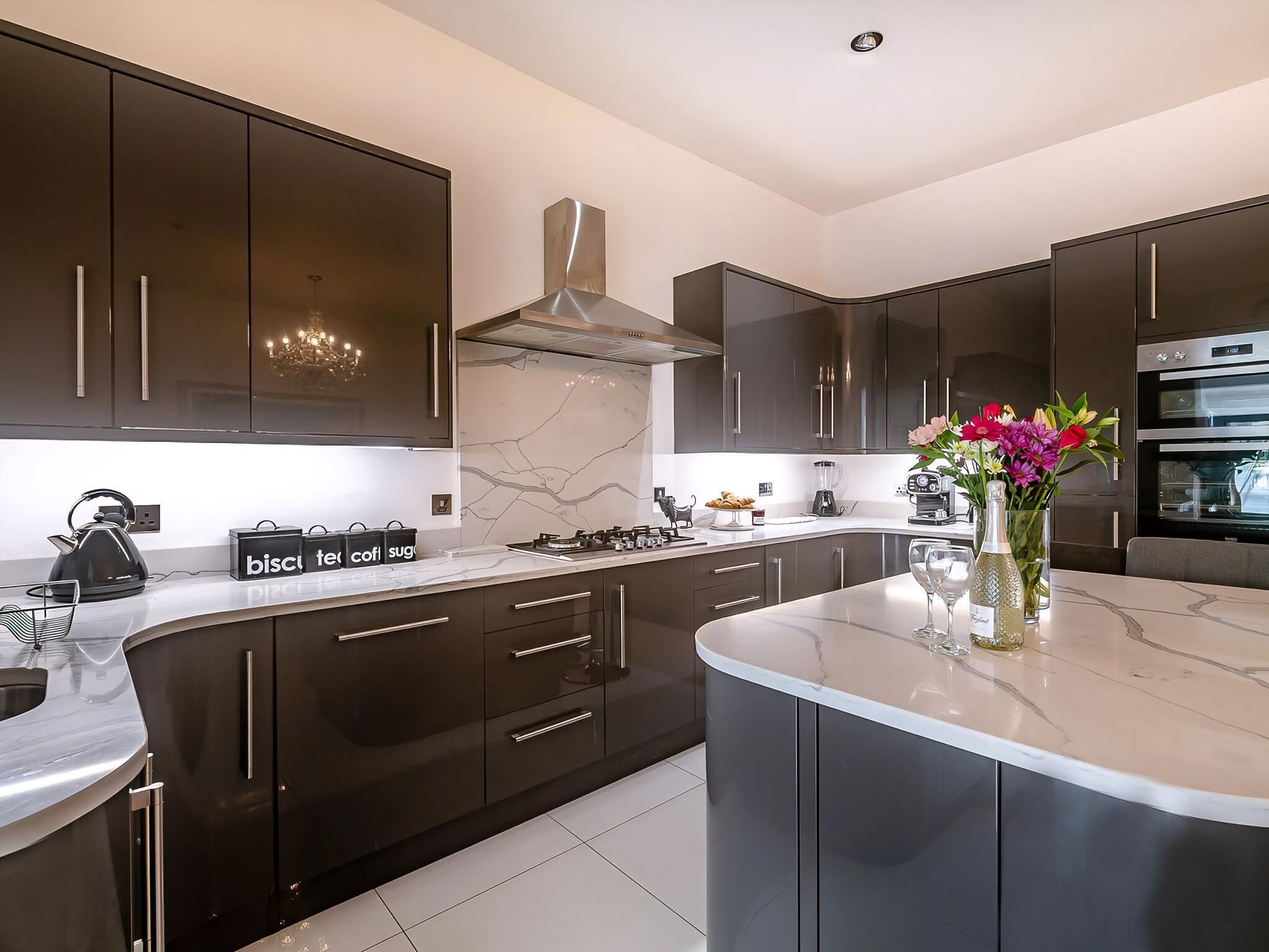 Dishwasher, freezer