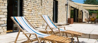 Magnificent farmhouse with large swimming pool ideal for family vacations