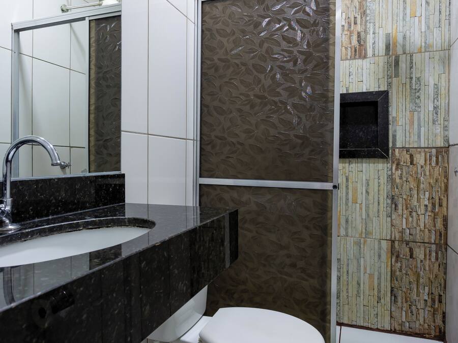 Shower, towels