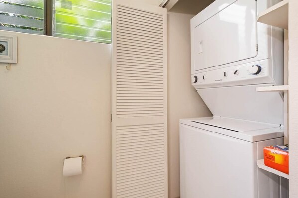 Condo, varias camas (Keauhou Kona Surf & Racquet Club#8-30) | Interior