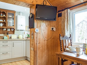Private kitchen - Woodcarver's Cottage (Spring Village)