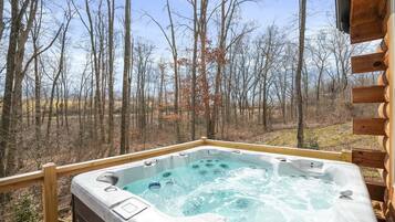 Tina de hidromasaje al aire libre