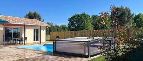 Innenpool, Außenpool