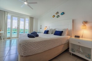 2 bedrooms, in-room safe, desk, iron/ironing board