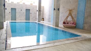 2 indoor pools