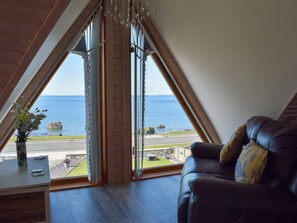Fernseher, Kamin