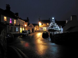 Exterior - Bodarfor (By The Sea) (Aberdaron, Llyn Peninsula)