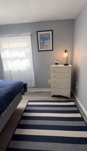 2 chambres, fer et planche à repasser, Wi-Fi gratuit, draps fournis