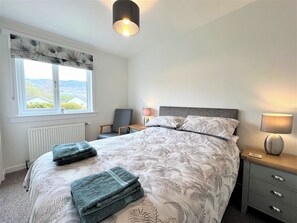 3 soverom, wi-fi (inkludert) og sengetøy