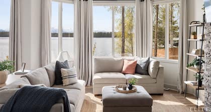 LUCILLE LAKE HOUSE - Private Dock, Stunning Views!