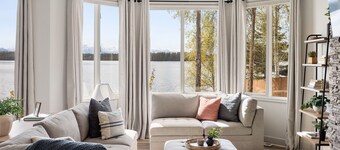 LUCILLE LAKE HOUSE - Private Dock, Stunning Views!